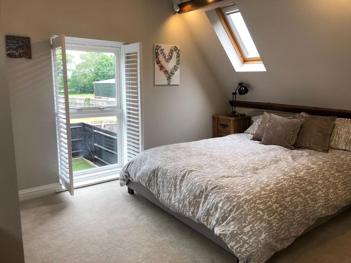 Appartement The Barn House à Cranleigh Extérieur photo